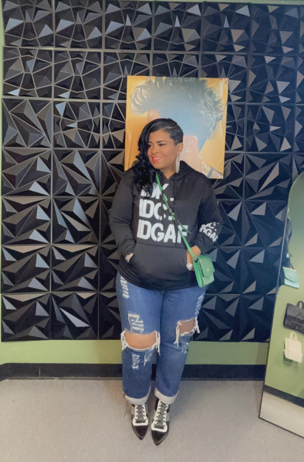It’s Givin Mood Sweatshirt Black
