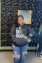 Load image into Gallery viewer, It’s Givin Mood Sweatshirt Black
