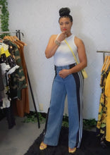 Load image into Gallery viewer, The Cover Girl Jeans