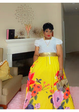 Load image into Gallery viewer, Flowers In Springtime Skirt