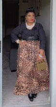 Load image into Gallery viewer, Sahara Debutante Skirt