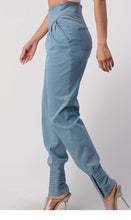 Load image into Gallery viewer, All Eyes On You Jeans