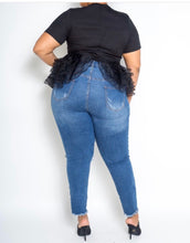 Load image into Gallery viewer, The Ruffle Me Top (Black)